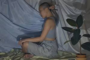 Screenshot from OHYUNG: now i close my eyes the world i see is so beautiful by April Lin 林森